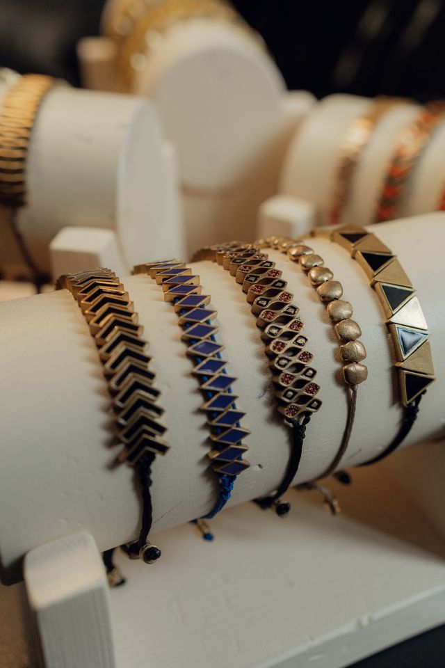 gelang emas jun